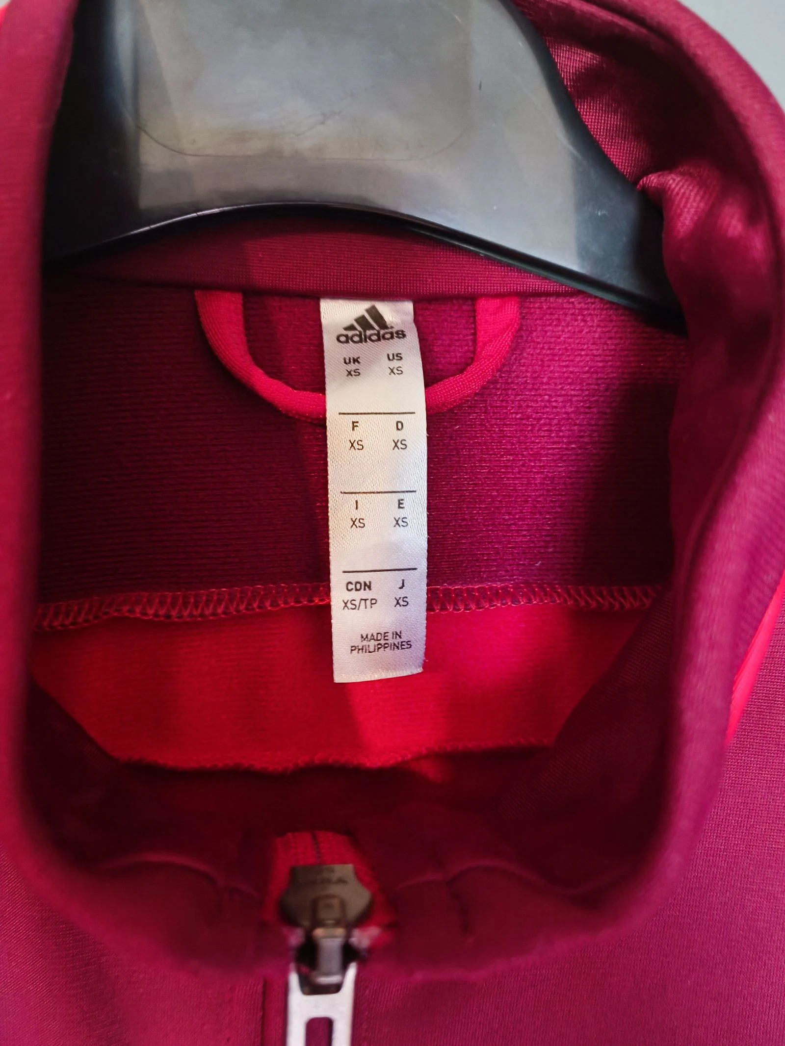 Adidas unisex zip-up tracksuit jacket size XS in very good condition, red and white – photo 4